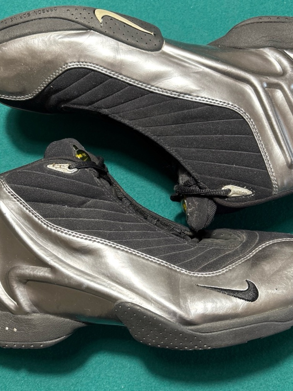 Nike 2001 Air Payton 4 “ The Glove “ Sneakers , 13 , $109